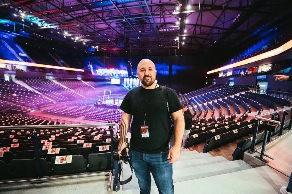 Martin Kleinheinz — Eventfotograf in einer Konzert- und Sport-Arena, Hannover